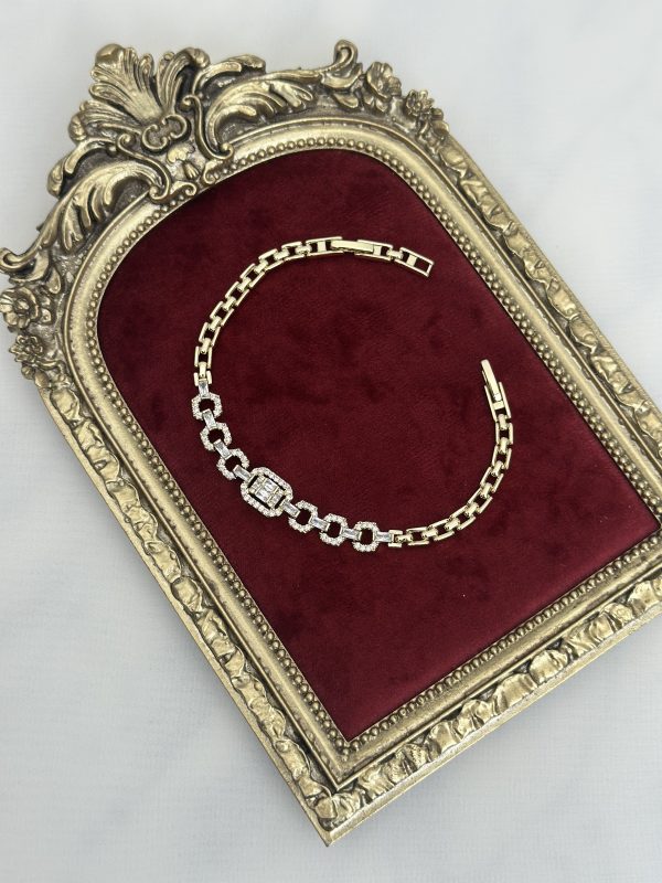 N ÖZEL SERİ BİLEKLİK 225