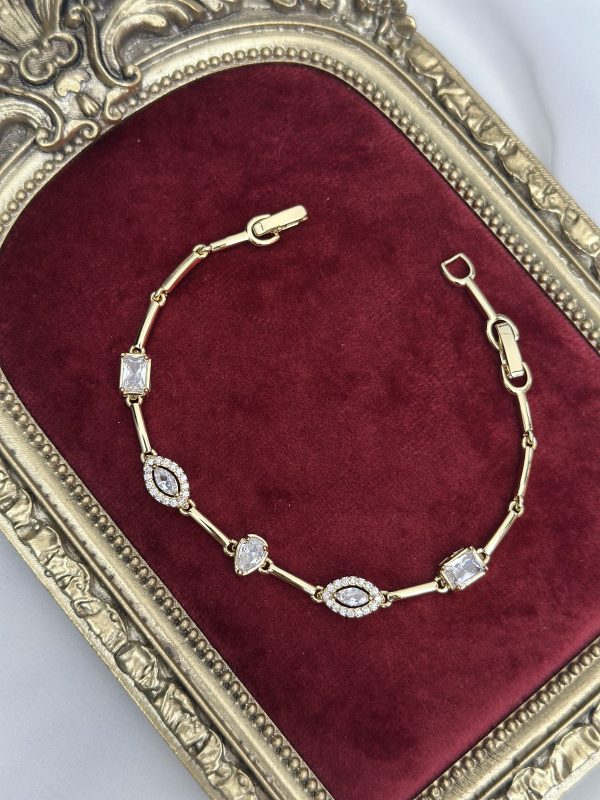N ÖZEL SERİ BİLEKLİK 204